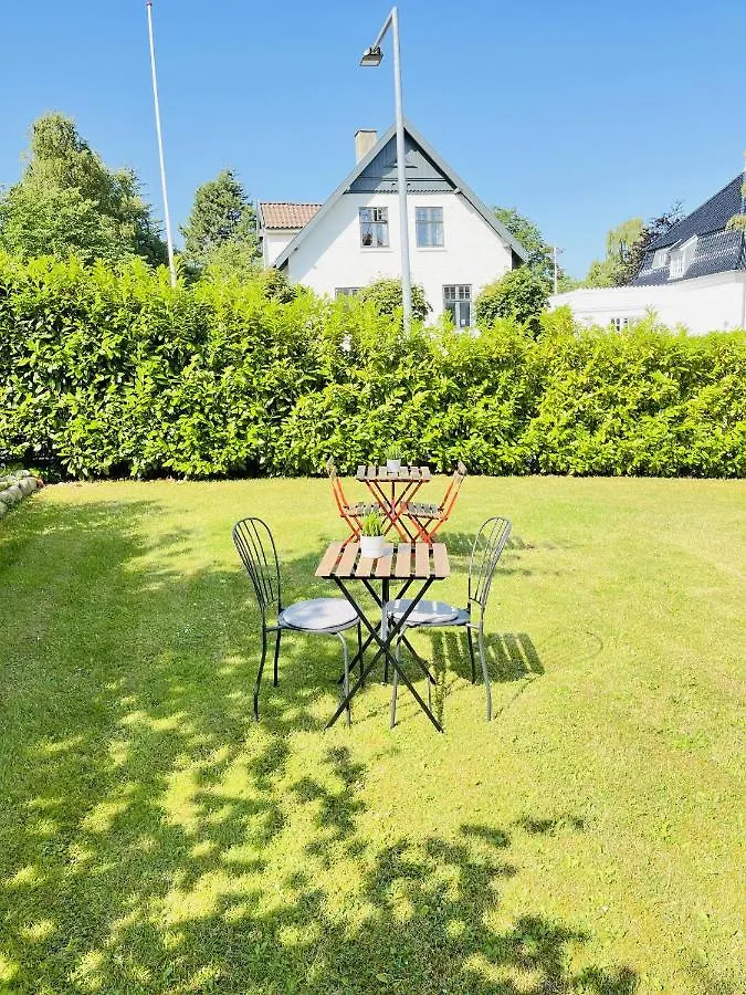 Aday - City Central Mansion - 1 Bedroom With Big Terrace Aalborg 0*,  Danimarka